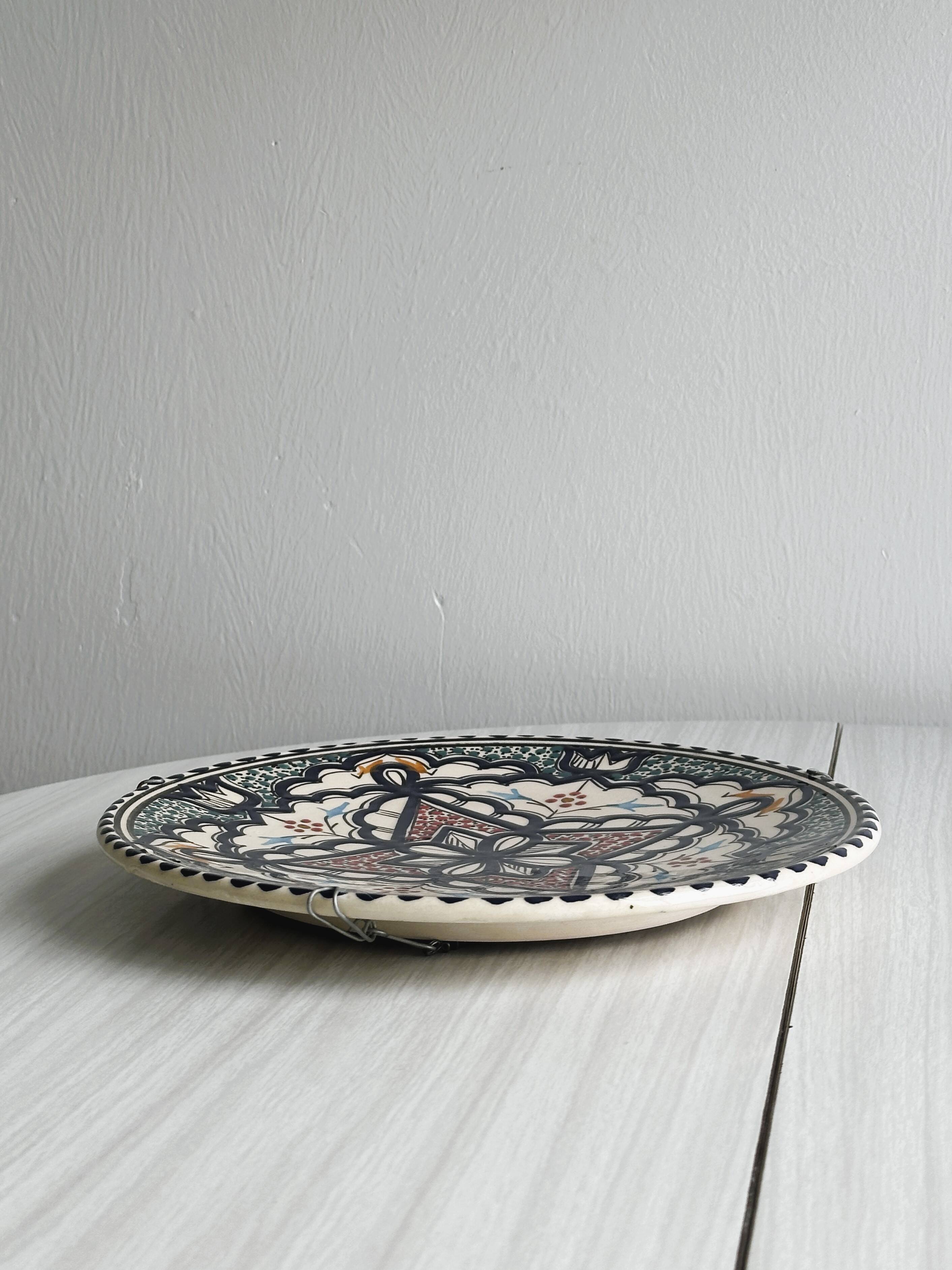 Assiette céramique peint à la main, made in Turquie.