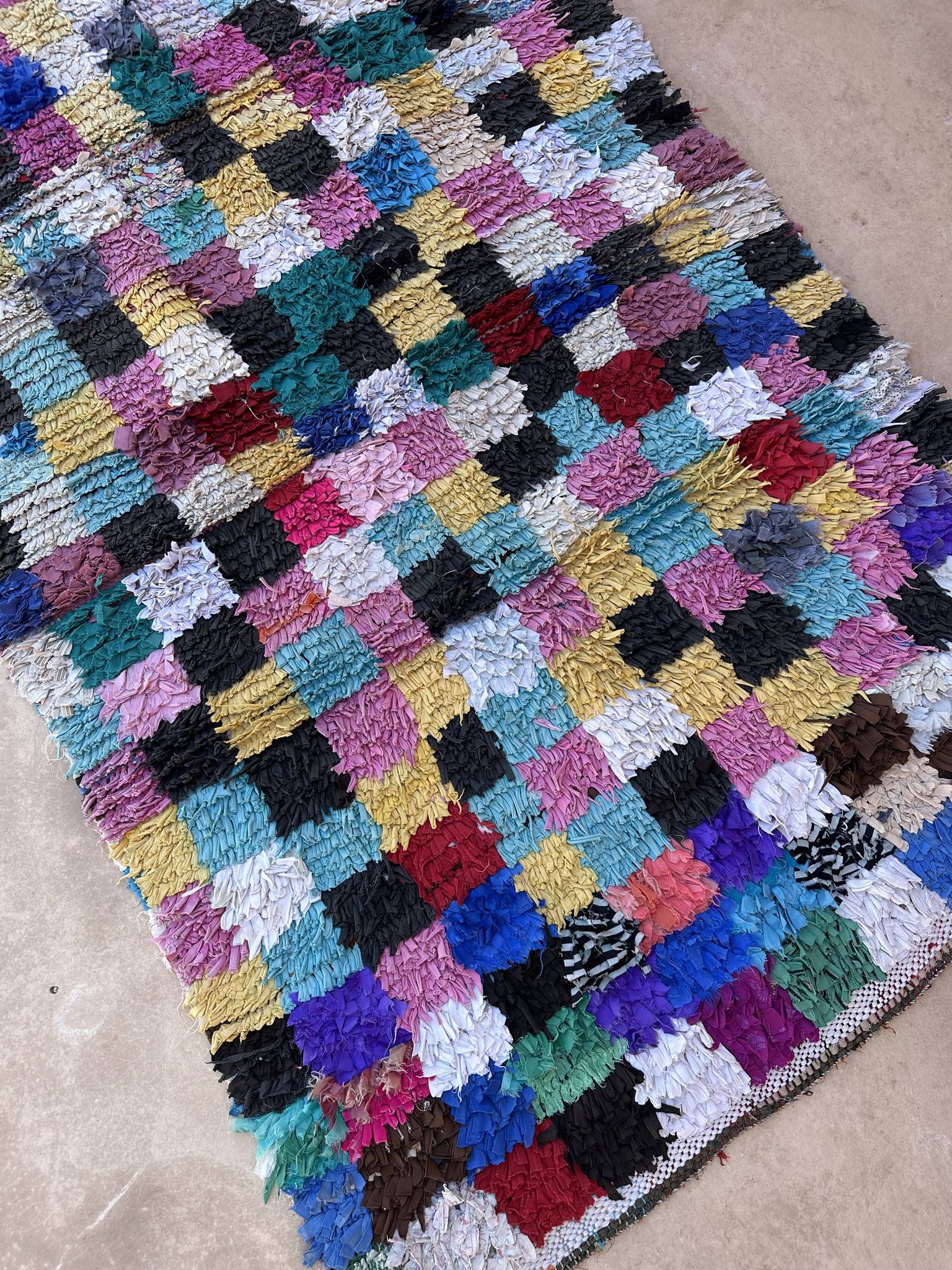 Colorful Boucherouite Moroccan rug - 128 x 208 cm