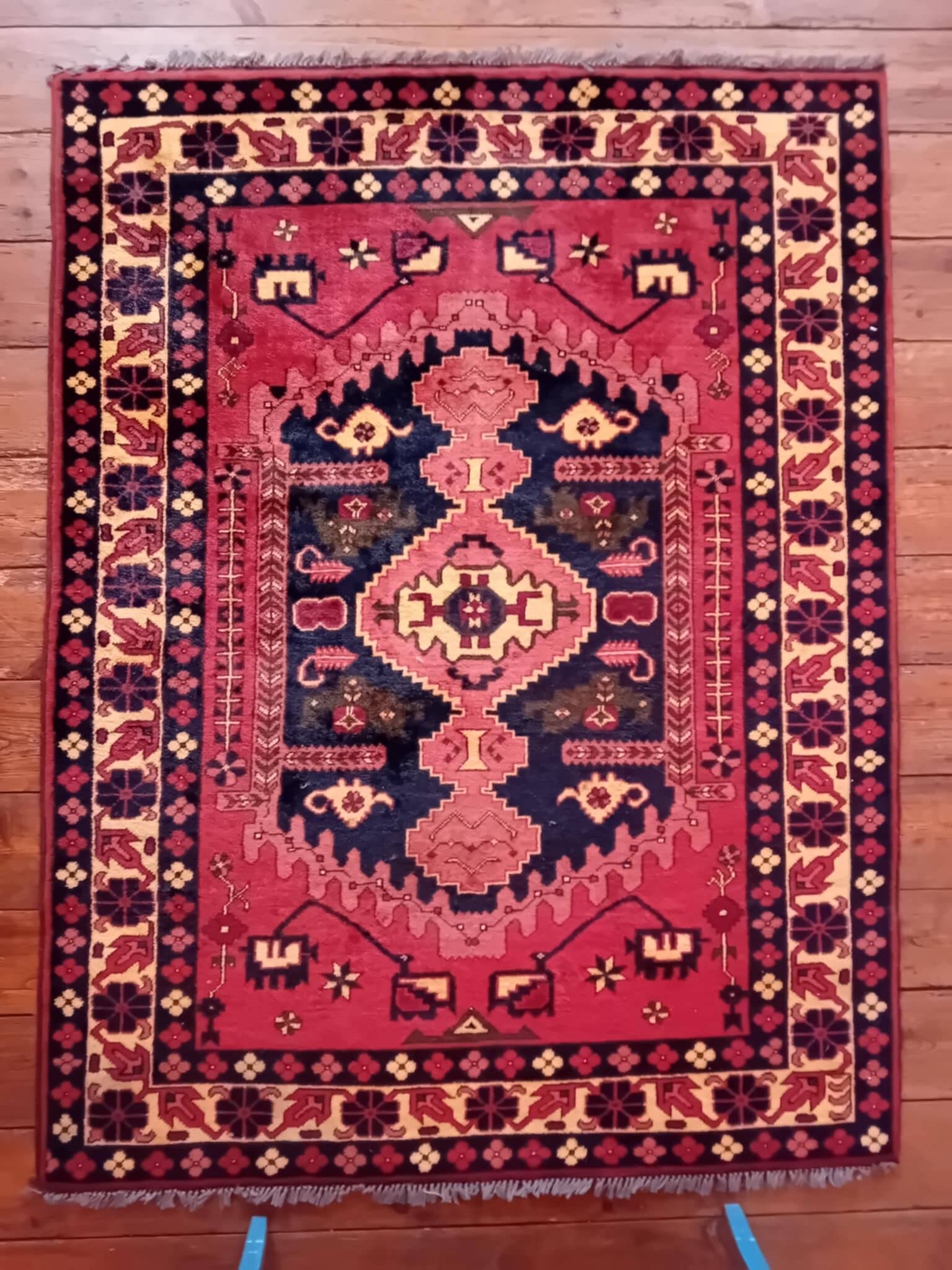 Handmade Pakistani Kazak Rug 196x152cm