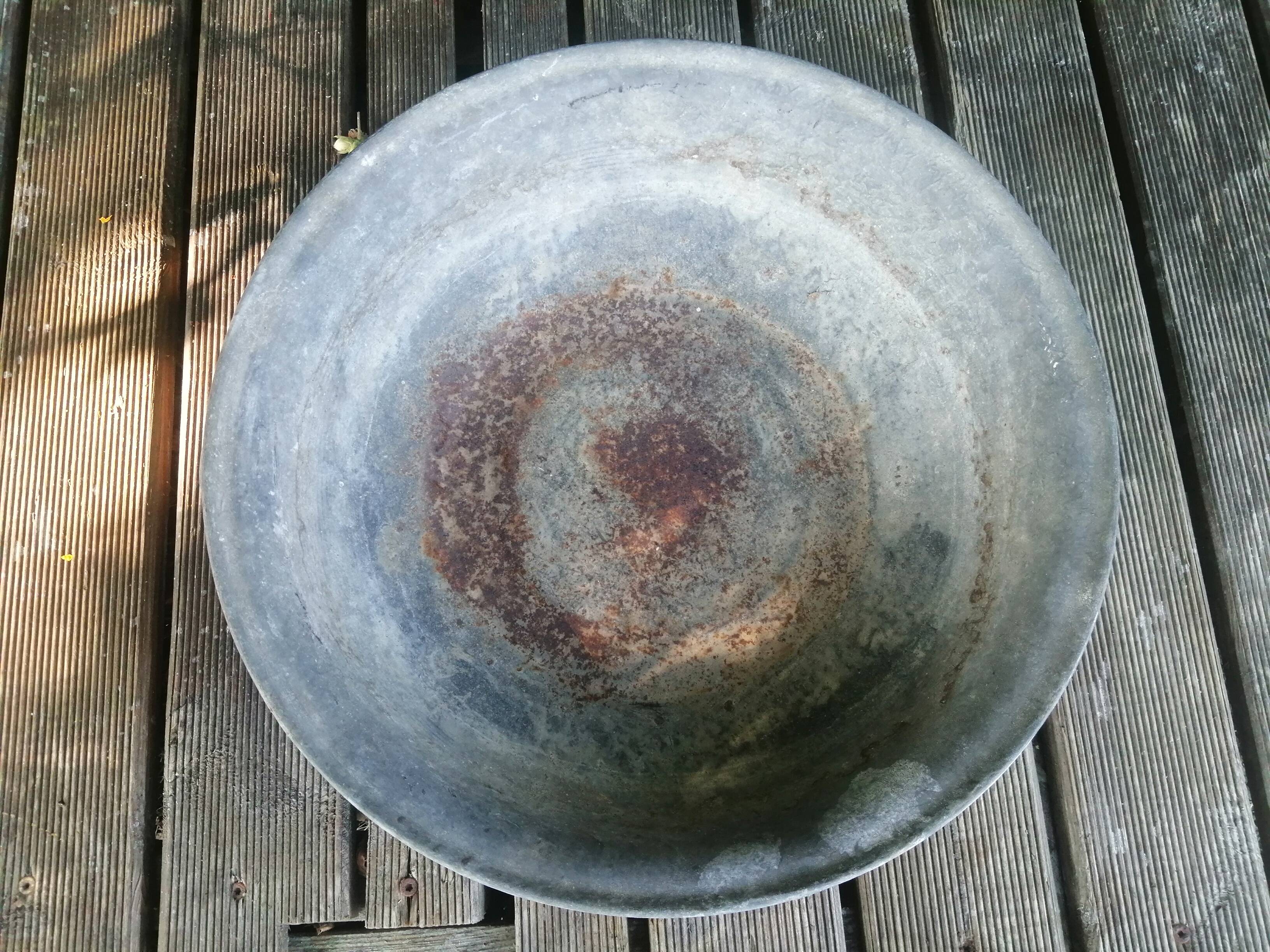 Low zinc basin