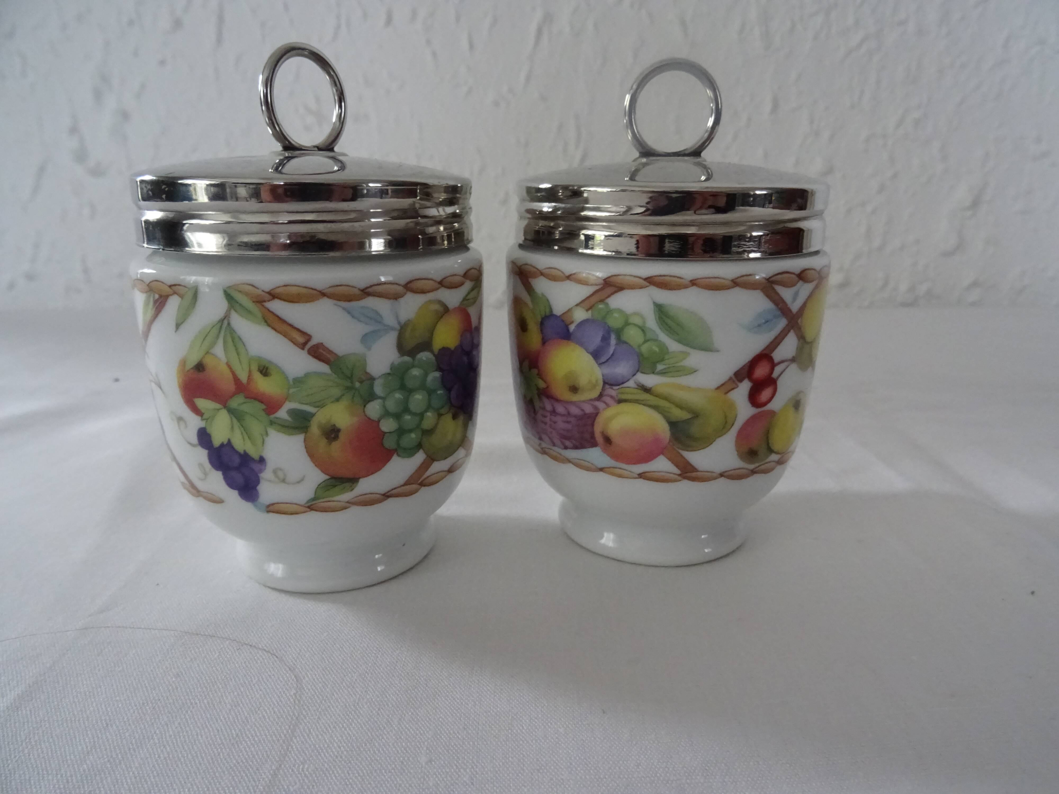 2 baked eggs english porcelain Royal Worcester