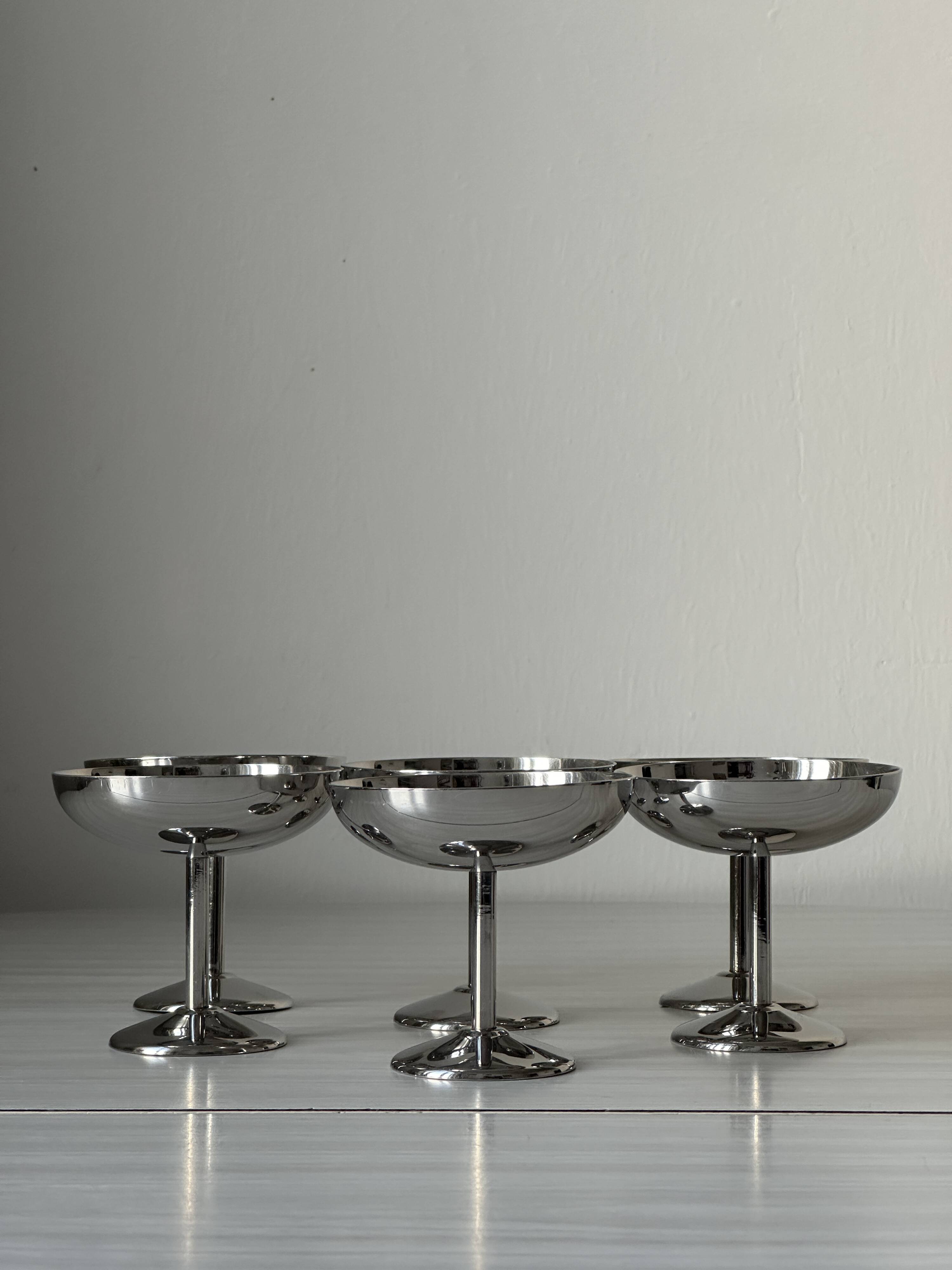 Stainless steel cups