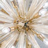 With triedri murano glass chandelier