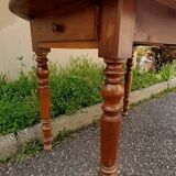 Antique oval table