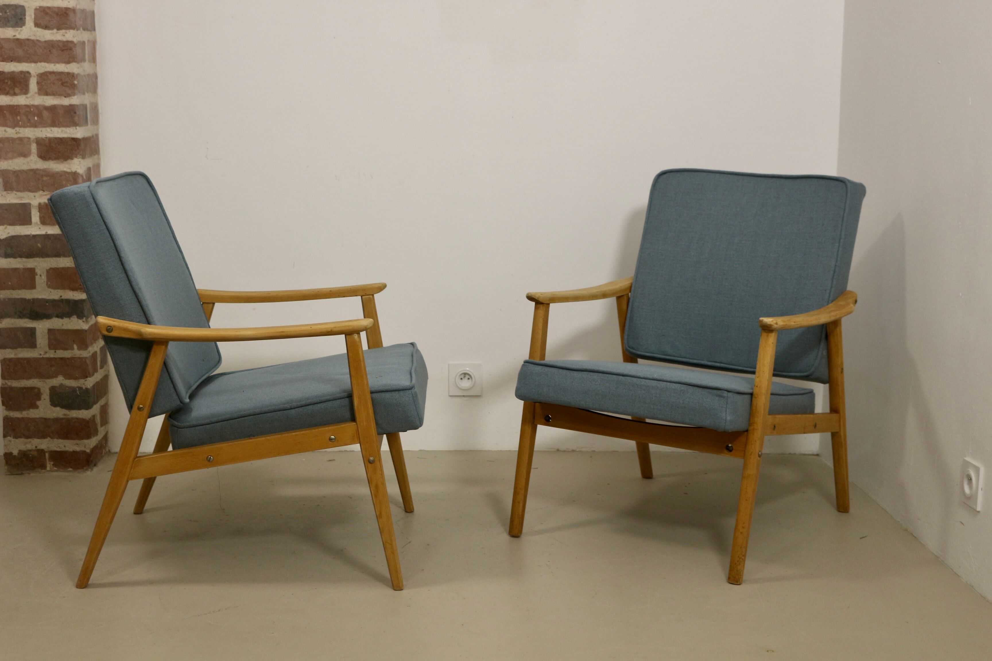 Paire de fauteuils vintage année 60 en hêtre