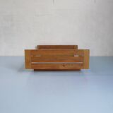 Regain solid elm bed