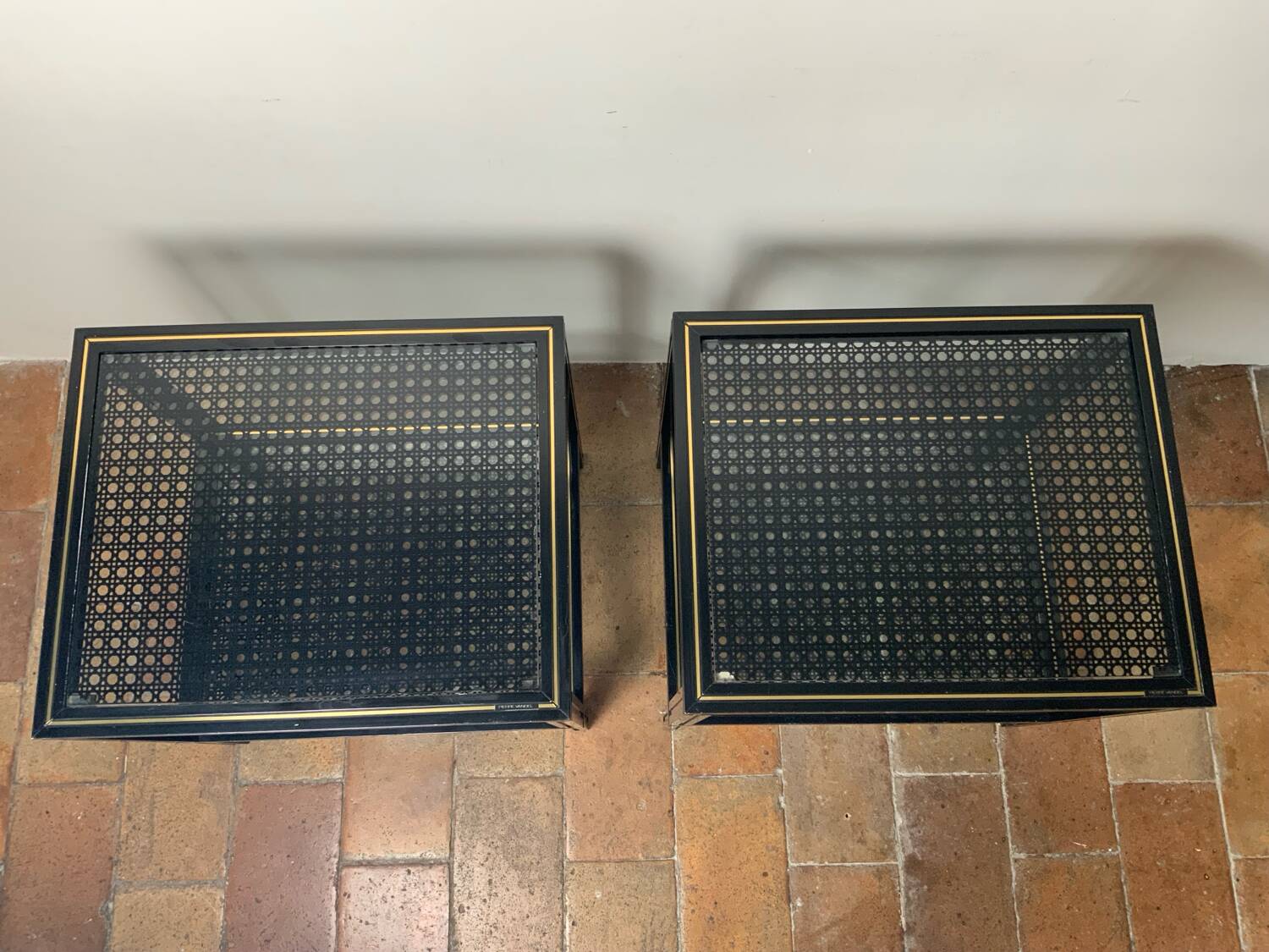 Paire de tables d’appoint vintage 70 Pierre Vandel