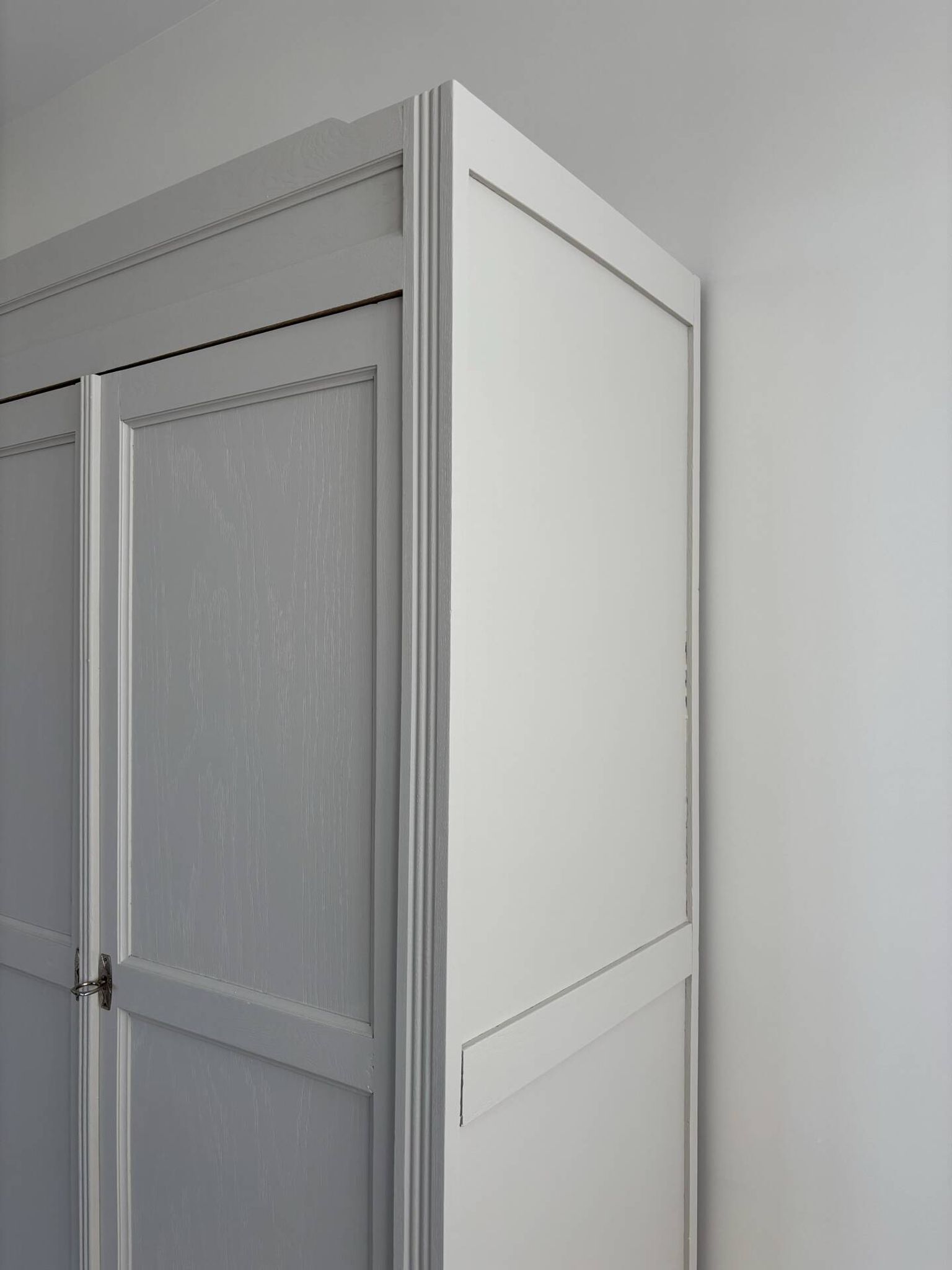 Parisian wardrobe with shelves, renovated oak wood.