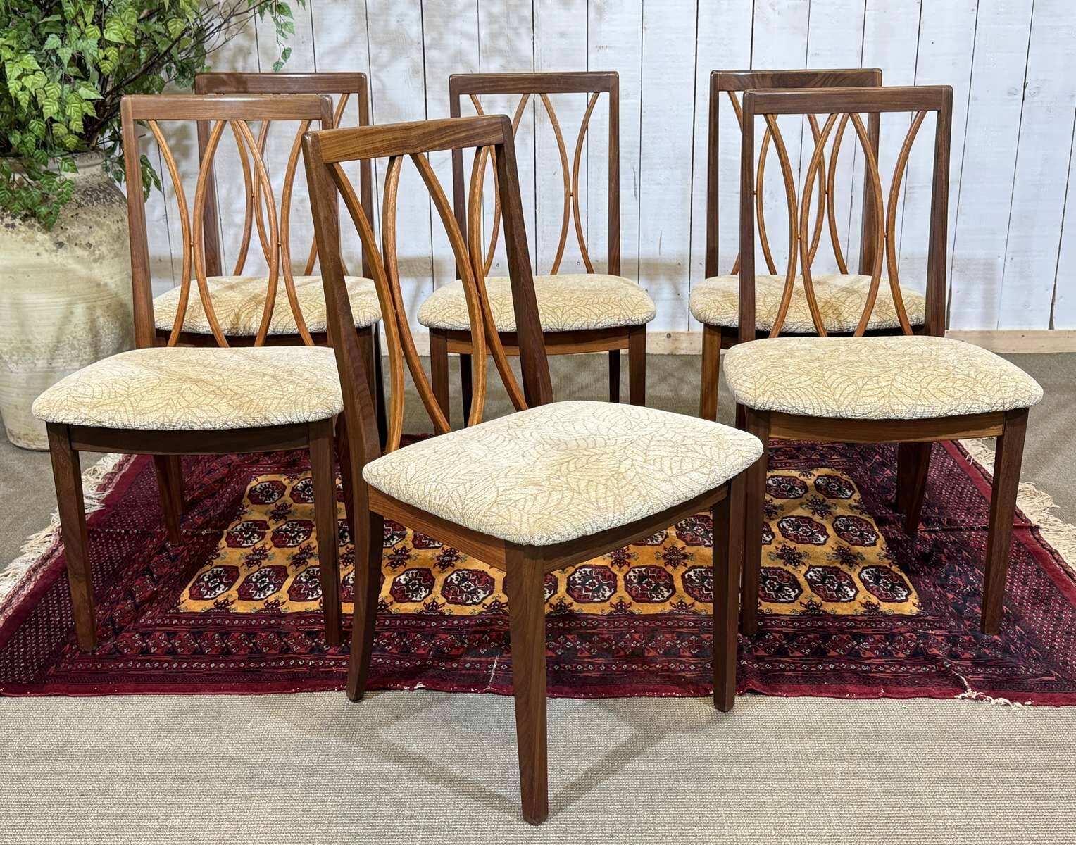 Set of 6 teak chairs from the English brand G-Plan from the 1970s.