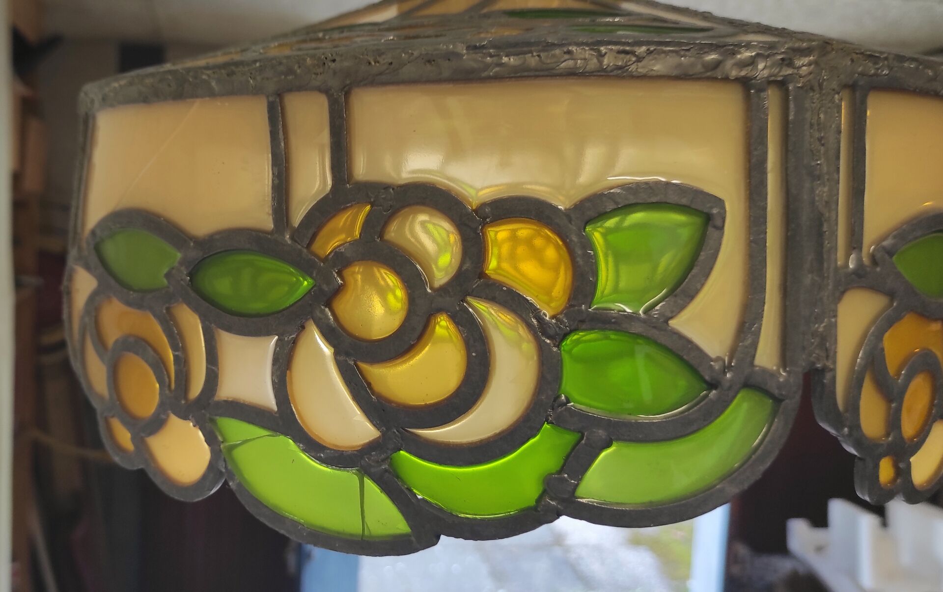 Tiffany-style glass and lead suspension - mid 20th century.