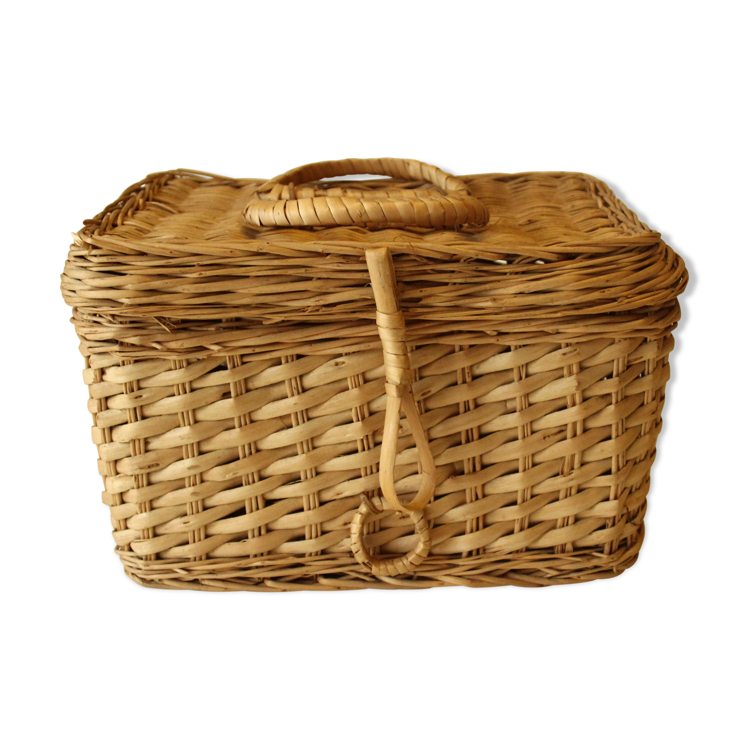 Braided rattan basket with lid, jewelry box, vintage from the 1970s