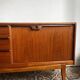 Buffet moderne du milieu du siècle – Meubles Stonehill