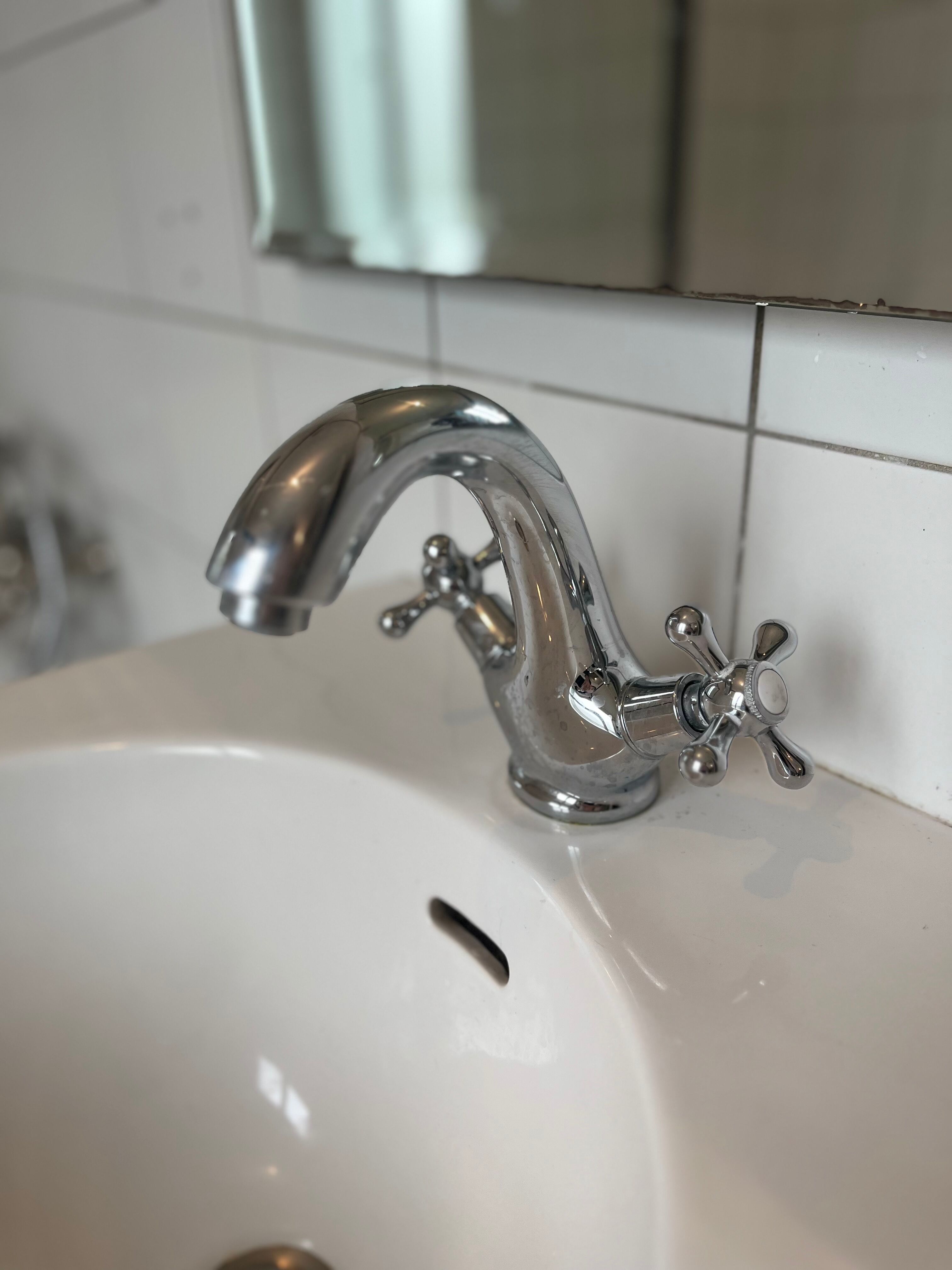 Villeroy & Boch washbasin