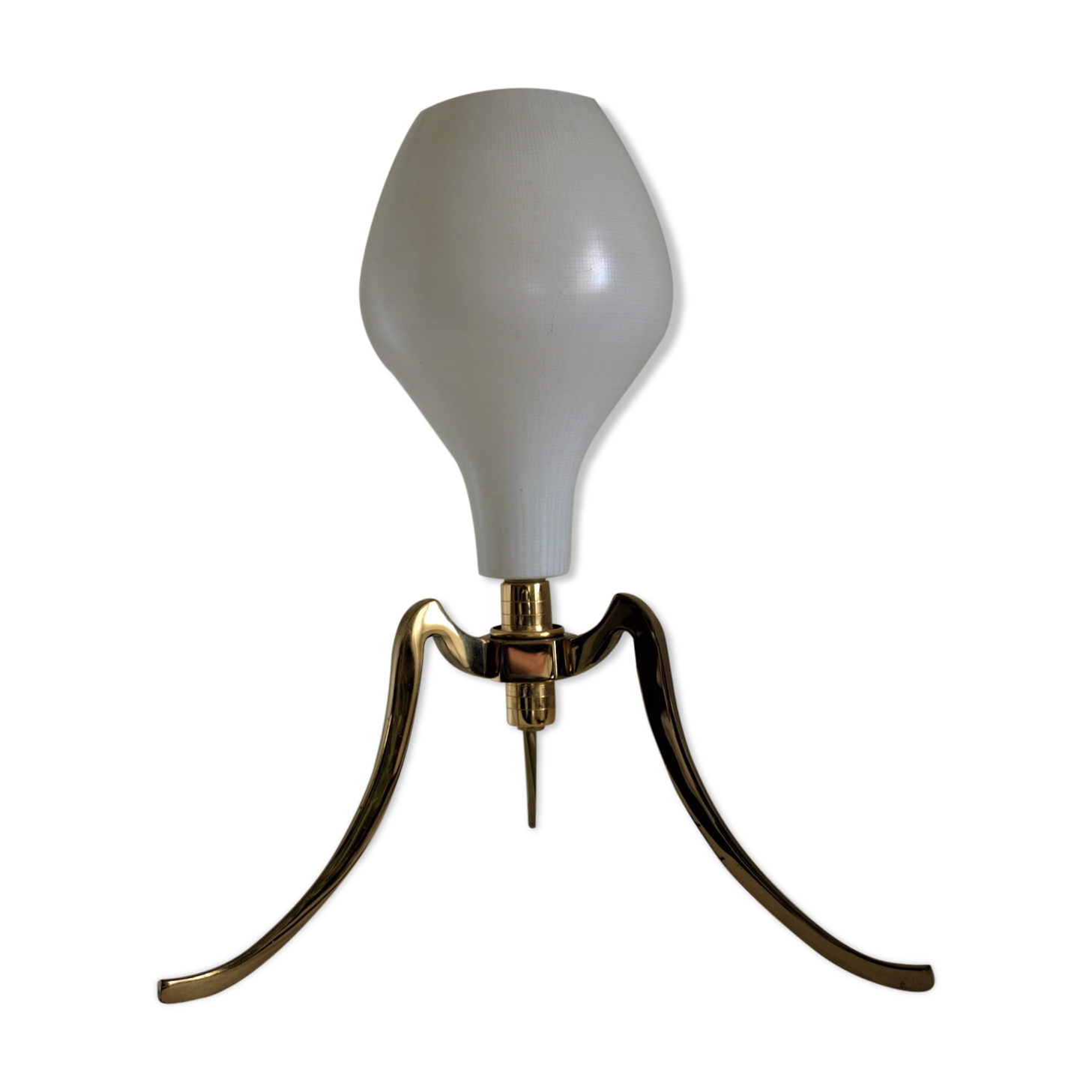 Vintage brass trepied lamp