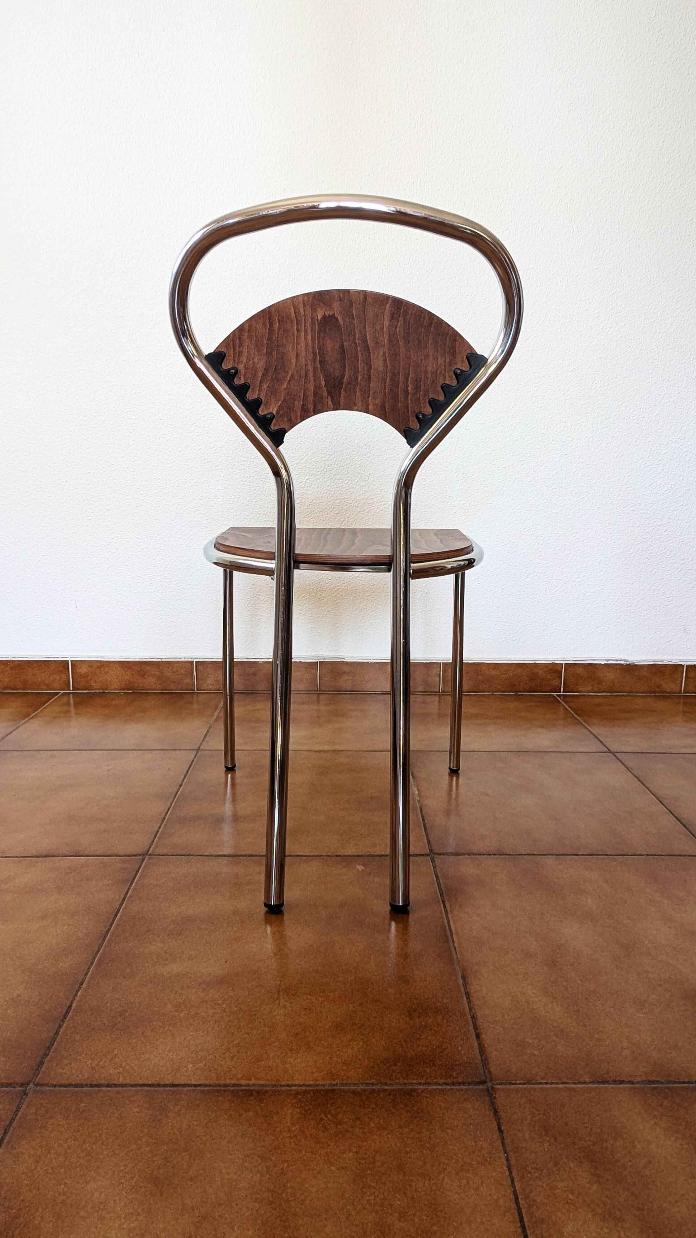 Set of 4 vintage bistro chairs in wood and chrome with postmodern design from