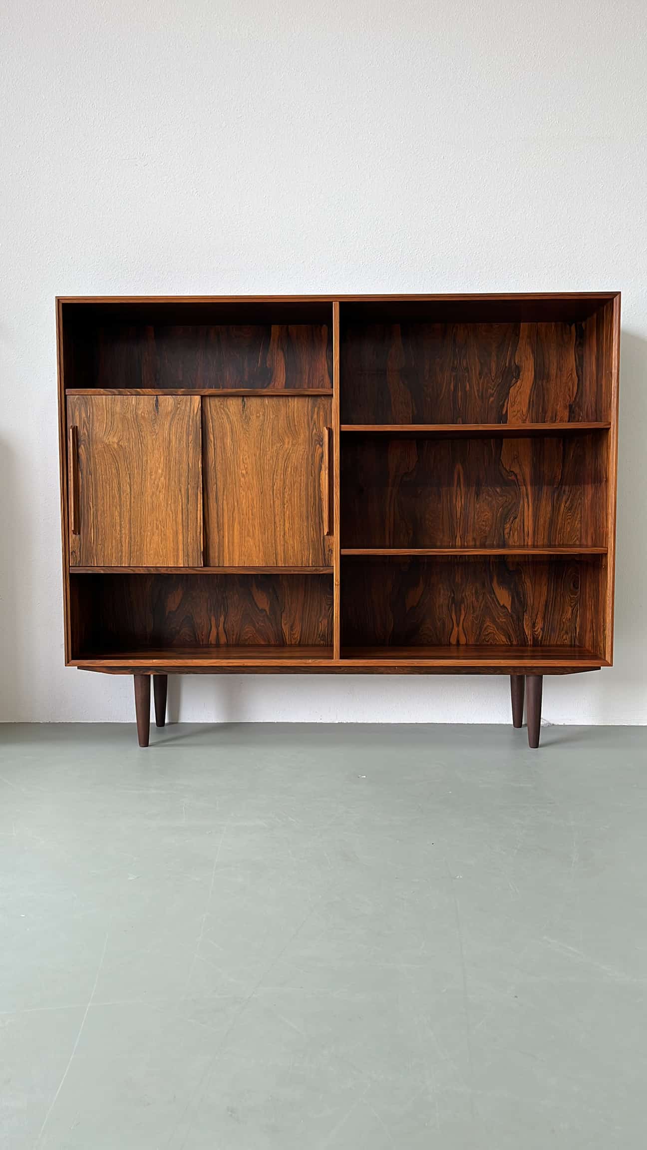 Danish cabinet in rosewood 60