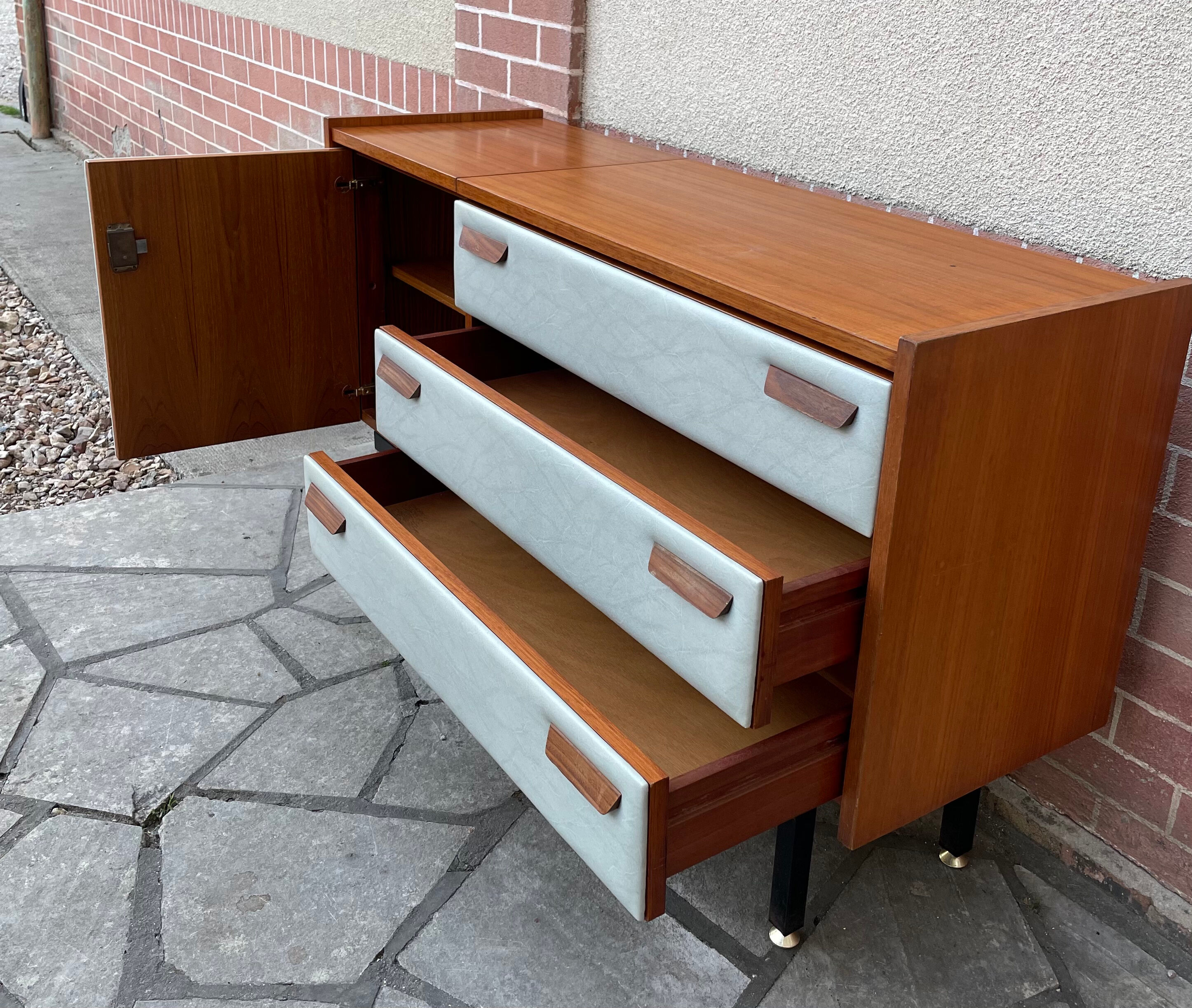 Sideboard brand Regy