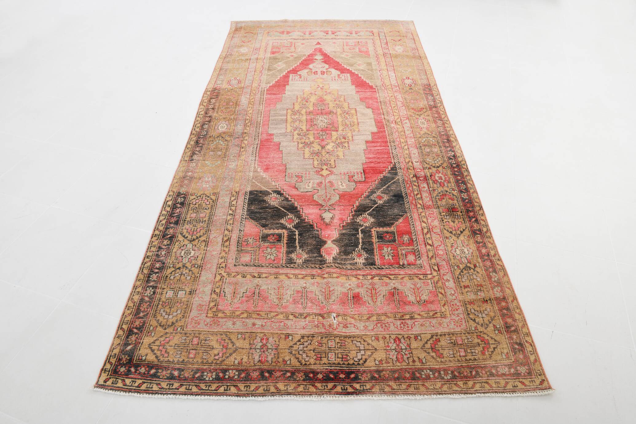 5x9 Red Brown Classic Turkish Rug, 145x300Cm