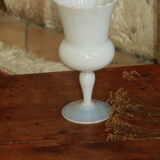 Vase en opaline