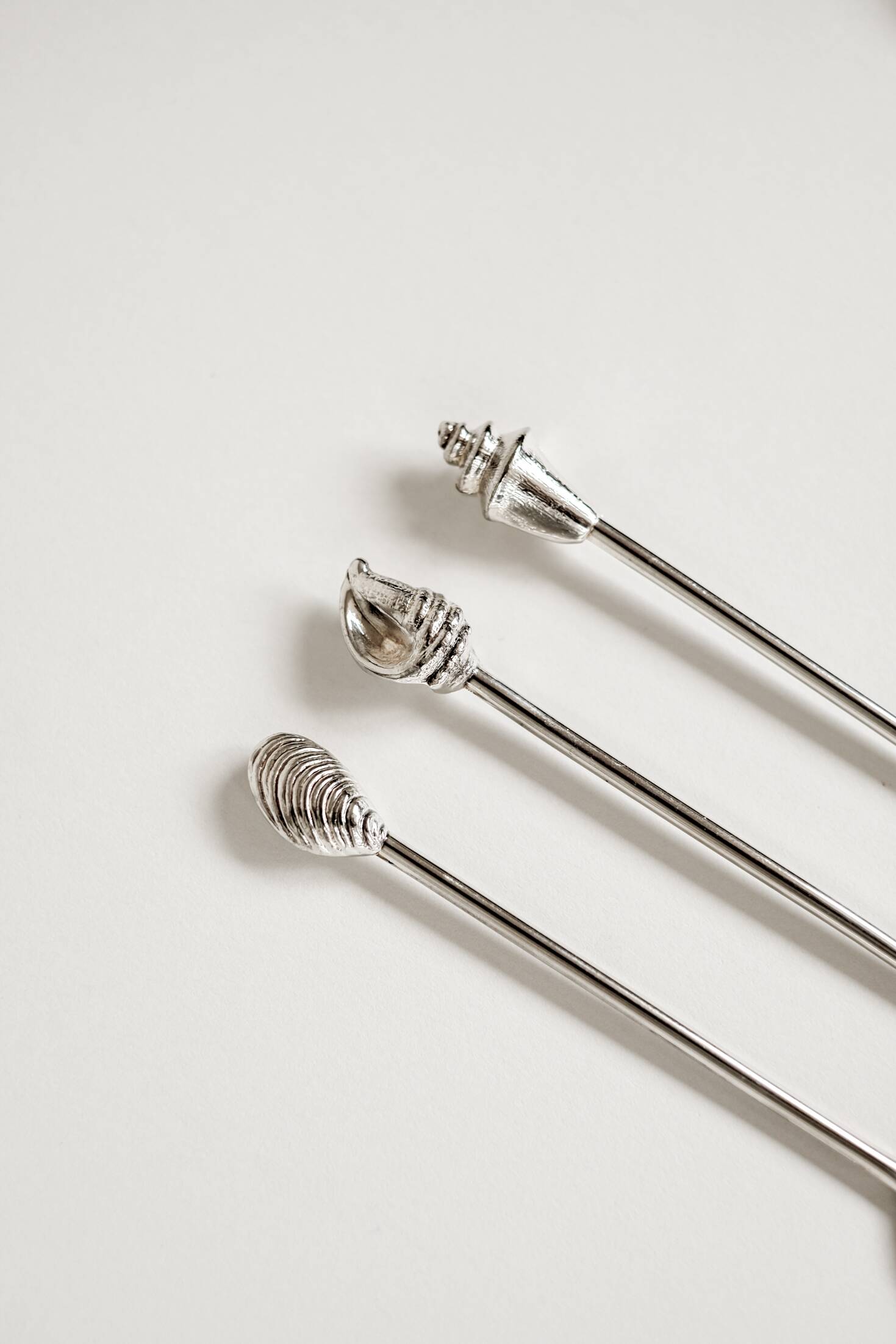 Silver-plated shell cutlery set