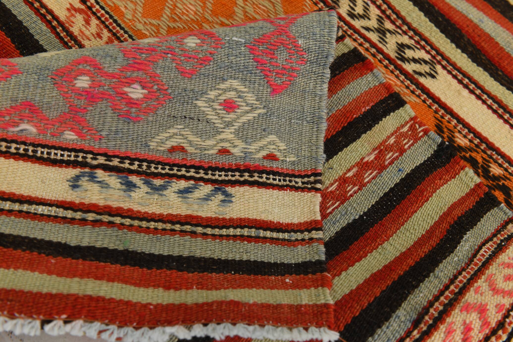 Red & Orange Mid Century Modern Kilim Rug, 174x267Cm