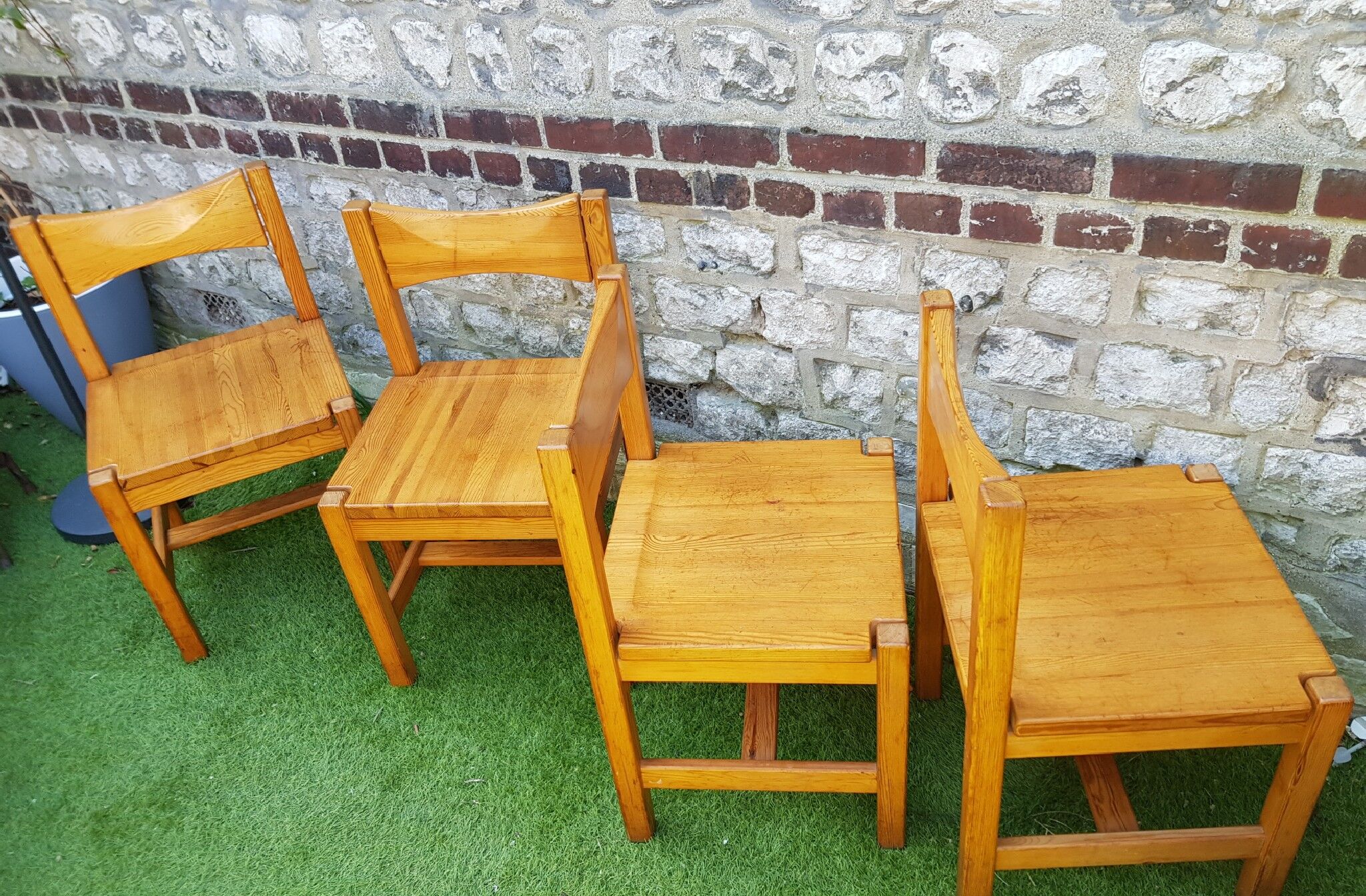 Model chairs "Hongisto" by Ilmari Tapiovaara 1963