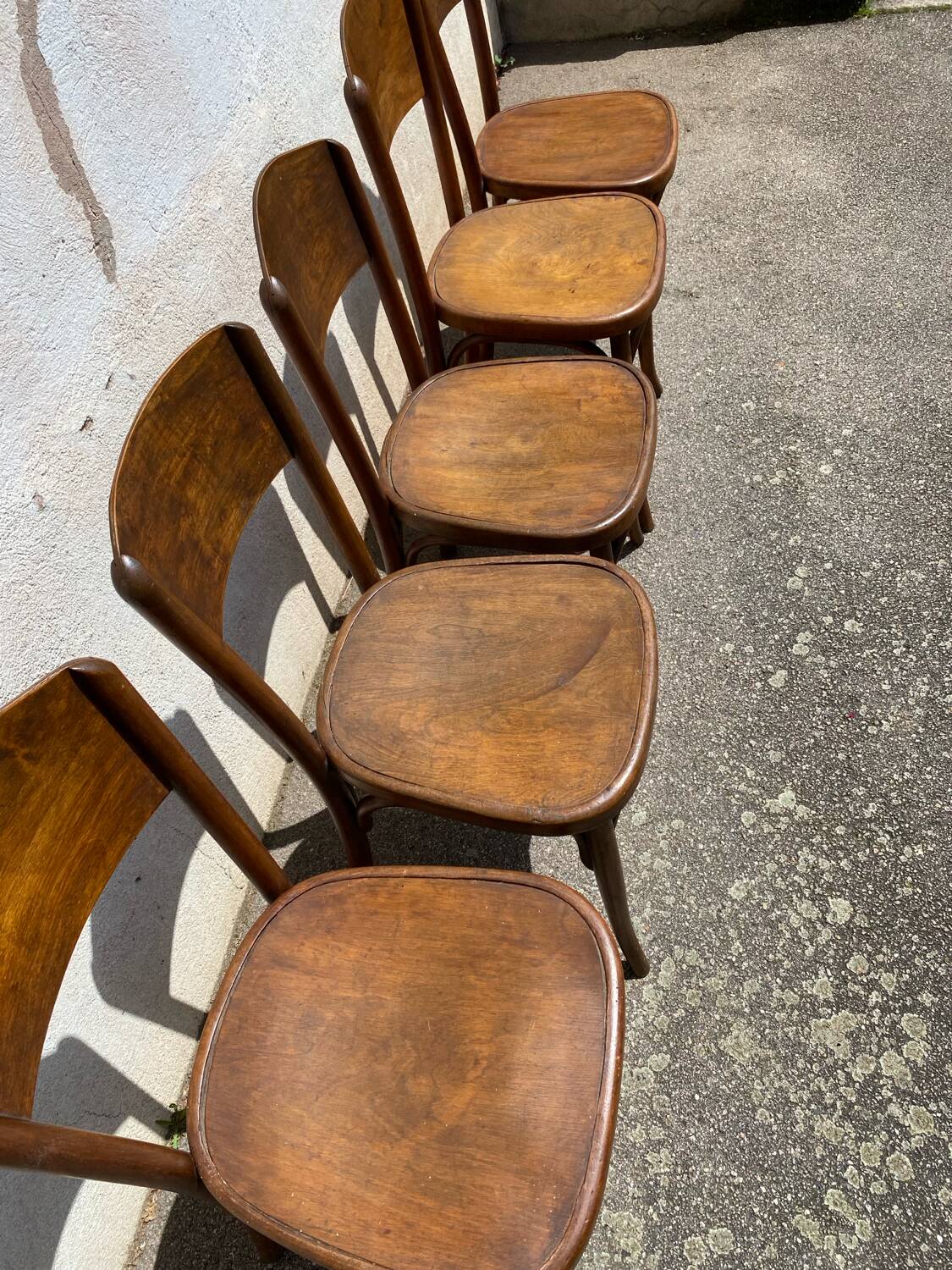Set of 5 Fischel bistro chairs