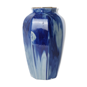 Vase bleu effet encre avec encolure en feuille d'or