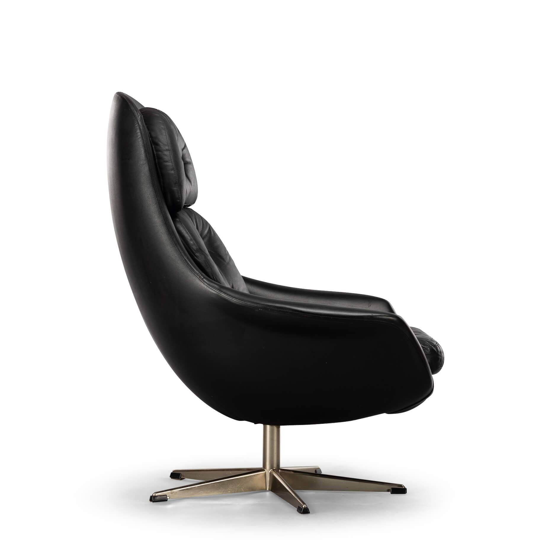 Danish Design Black Leather Swivel chair by H.W. Klein for Bramin, 1960s