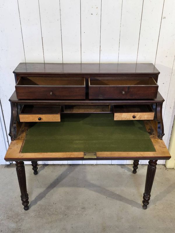 Bureau à gradin en acajou style Louis Philippe, 19ème siècle