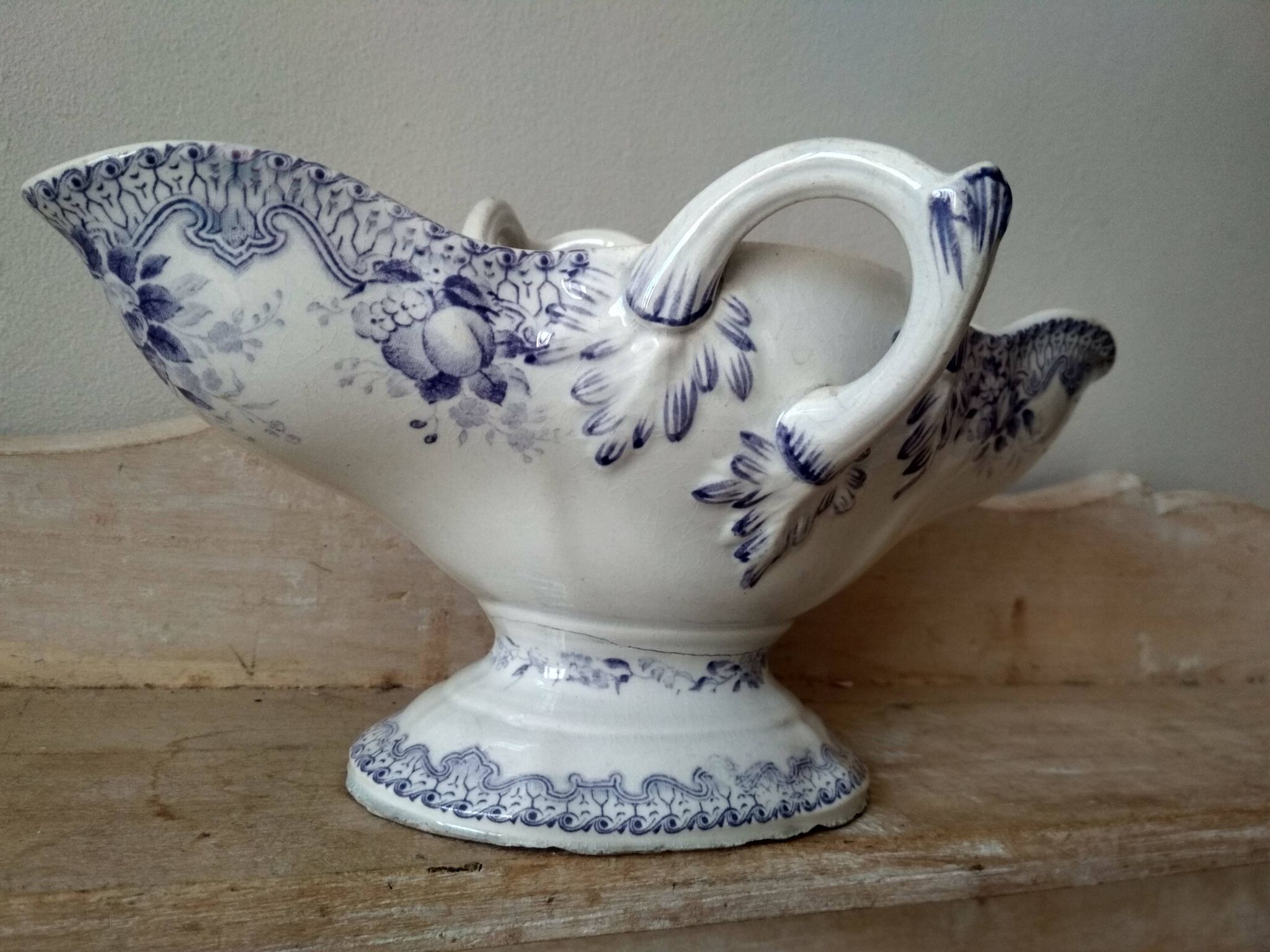 Iron earth gravy boat, Bouquet Creil & Montereau model, early 20th century