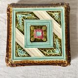 Art Nouveau slip trivet