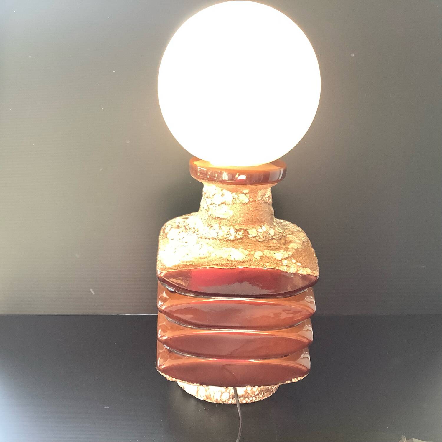 Vintage Faceted Fatlava Cari Zalloni Globe White Glass Lamp 1970 Steuler