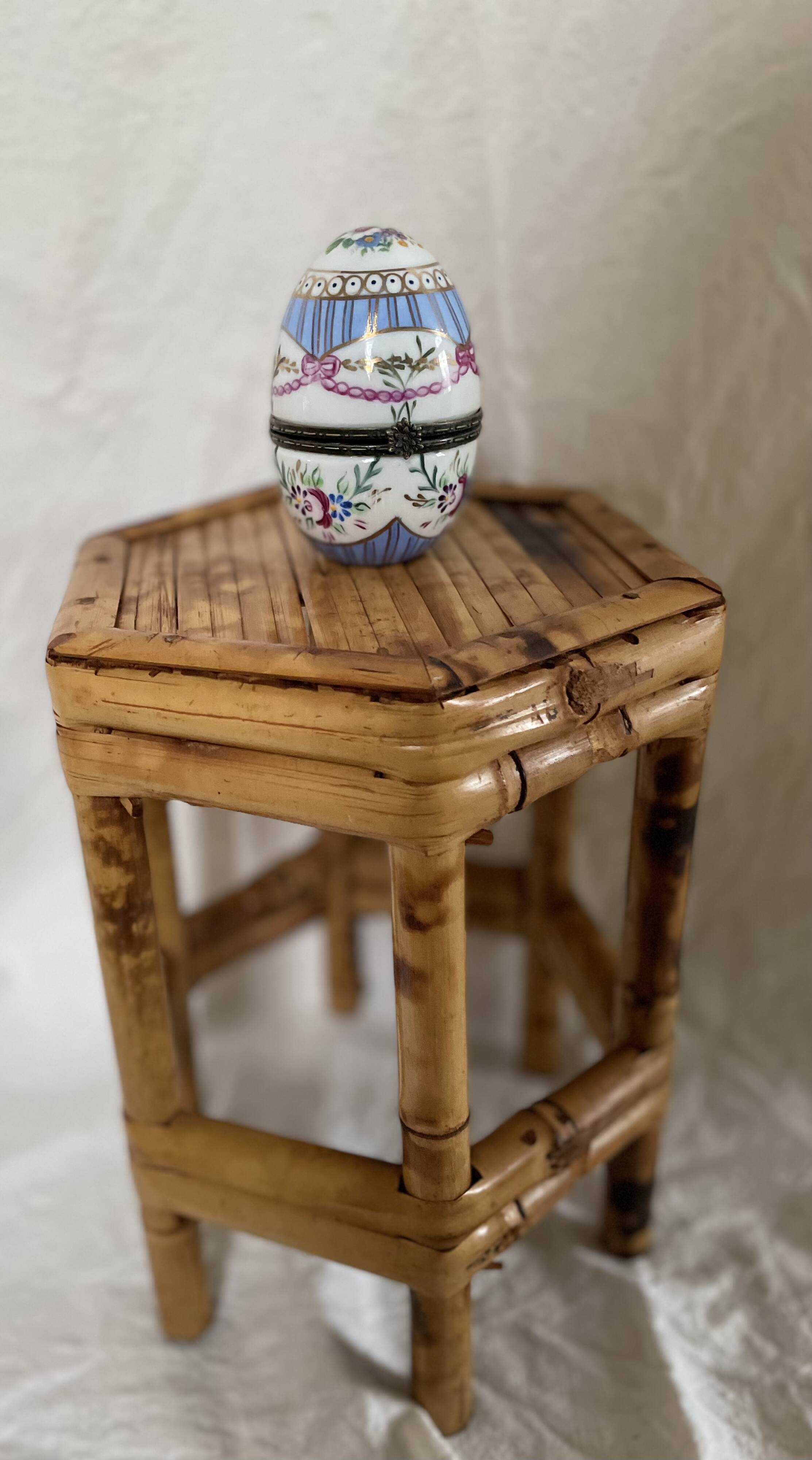 Boîte à bijoux œuf en porcelaine