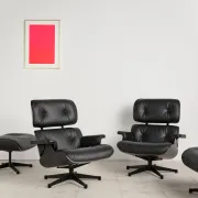 Lounge Chair and ottoman in black leather by Charles & Ray Eames, Vitra