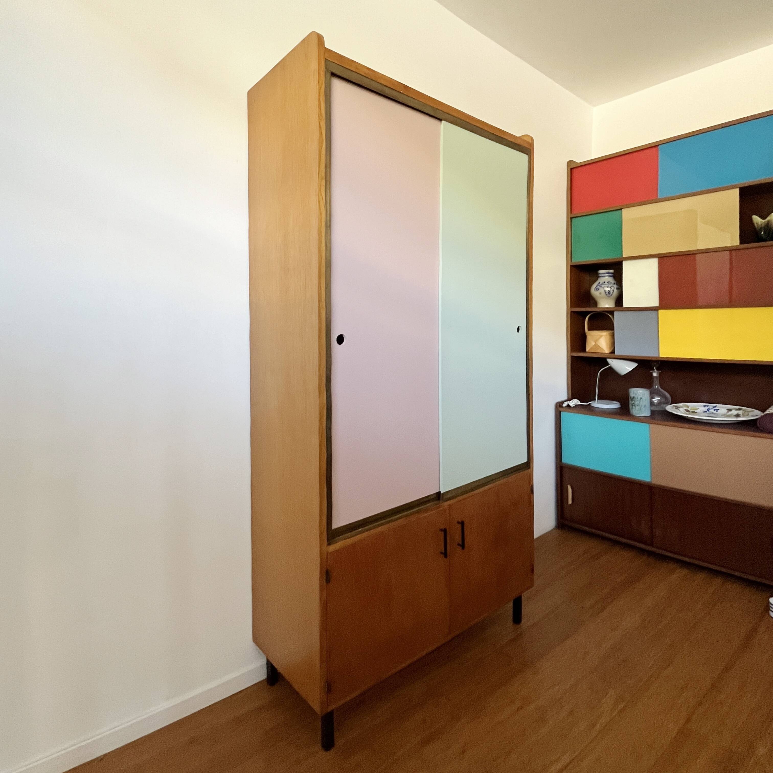 Vintage 60s bookcase