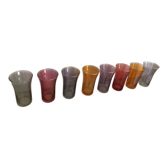 Set of 8 multicolored glasses