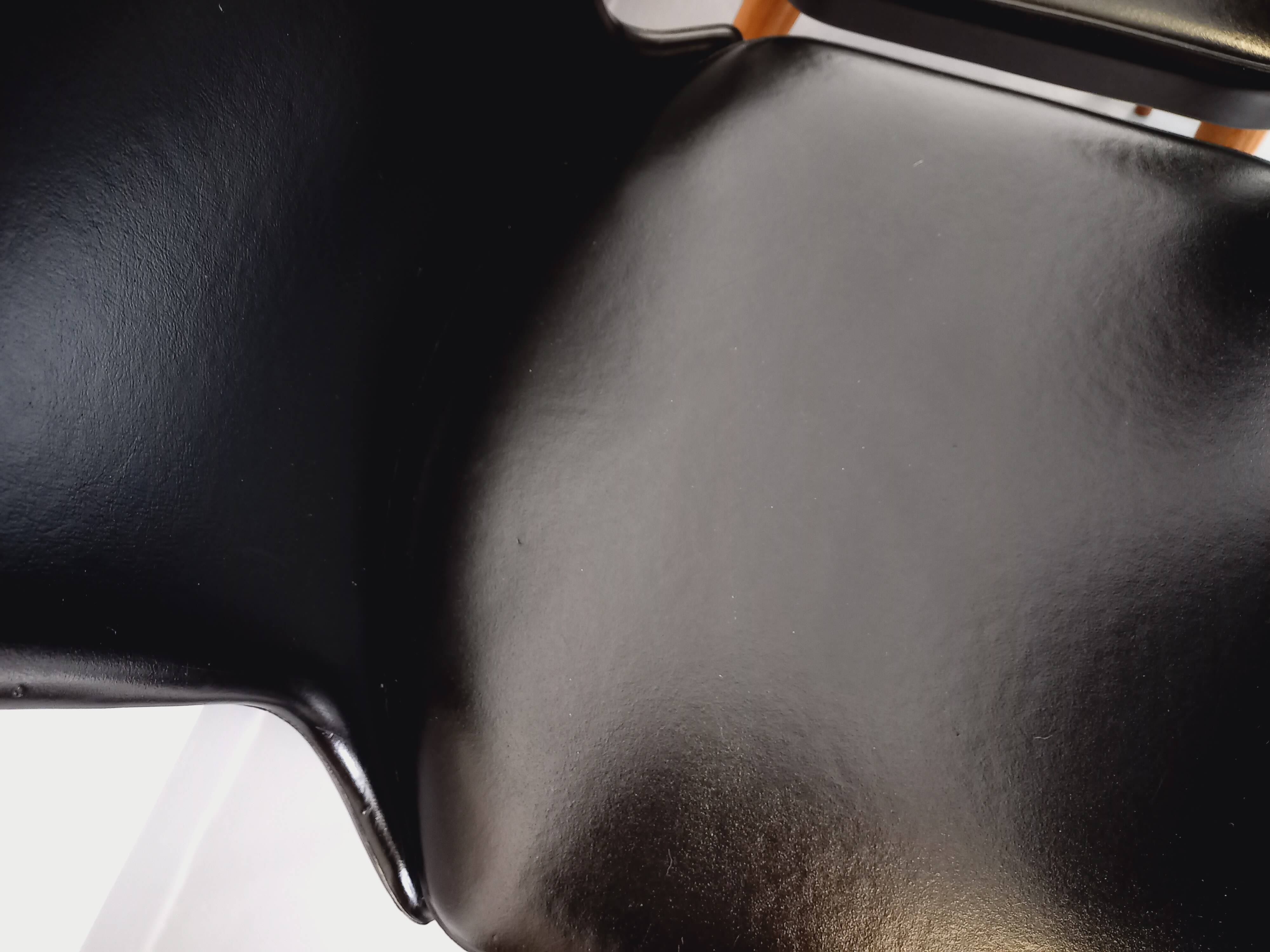 Set of 6 vintage Baumann Essor chairs in beech wood and skai