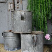 Cache pot en zinc
