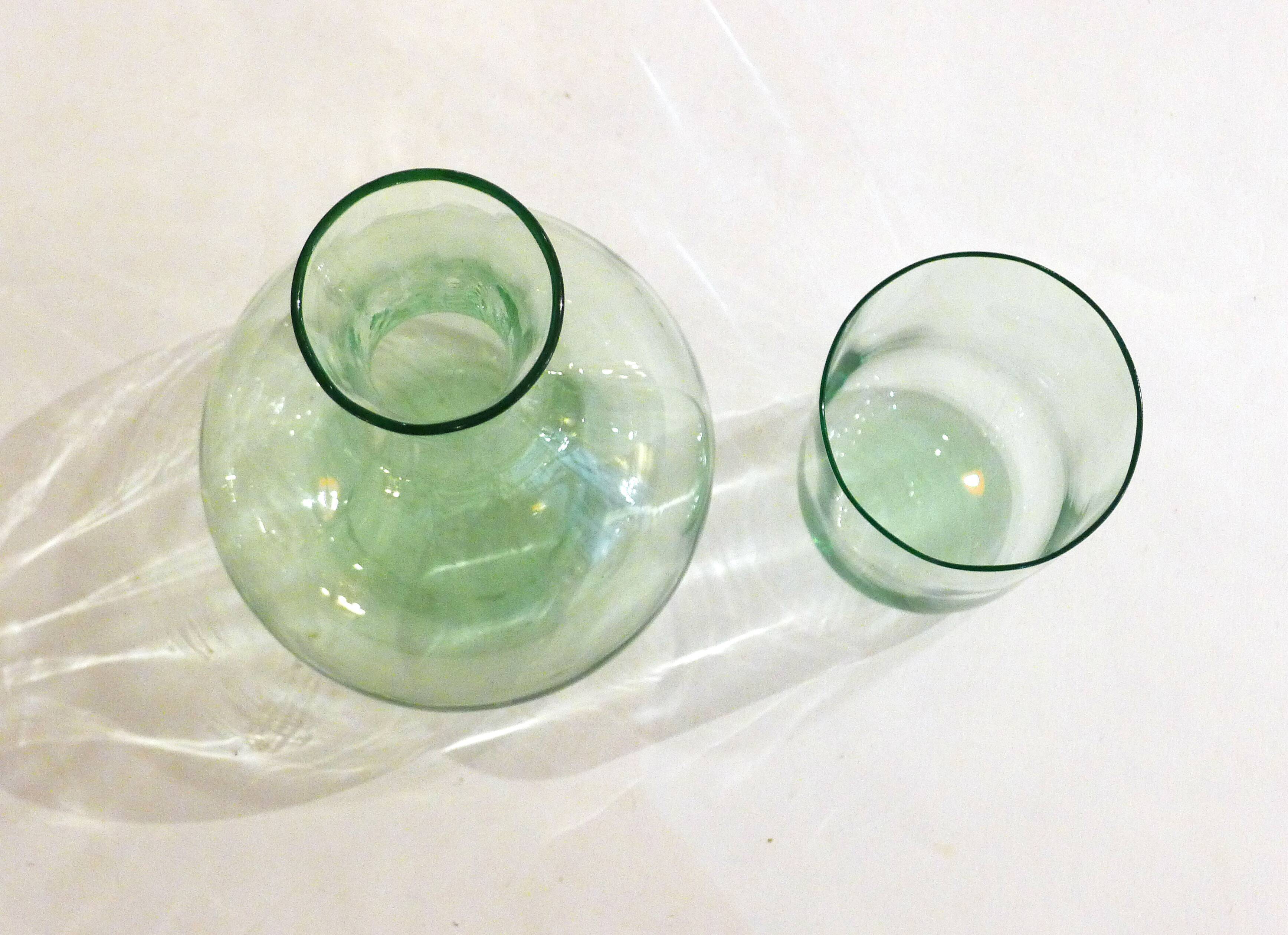 Carafe & uralin glass