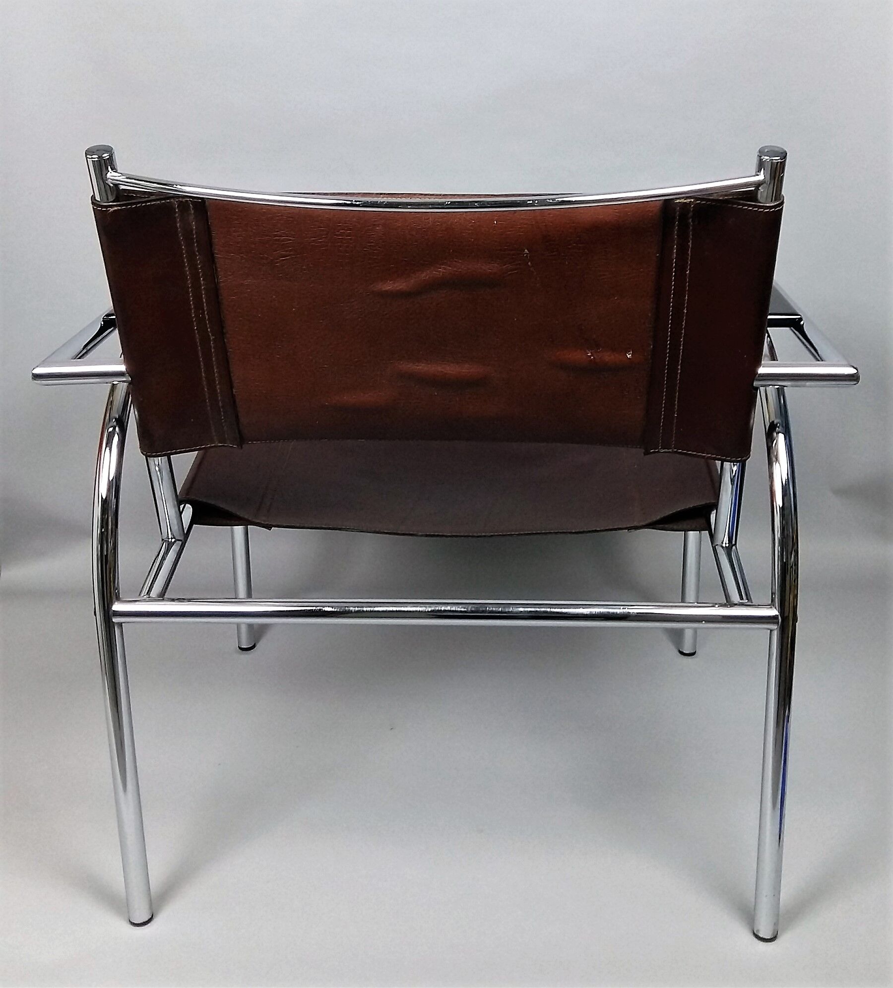 Pair of armchairs chromed metal and leather, 60 years