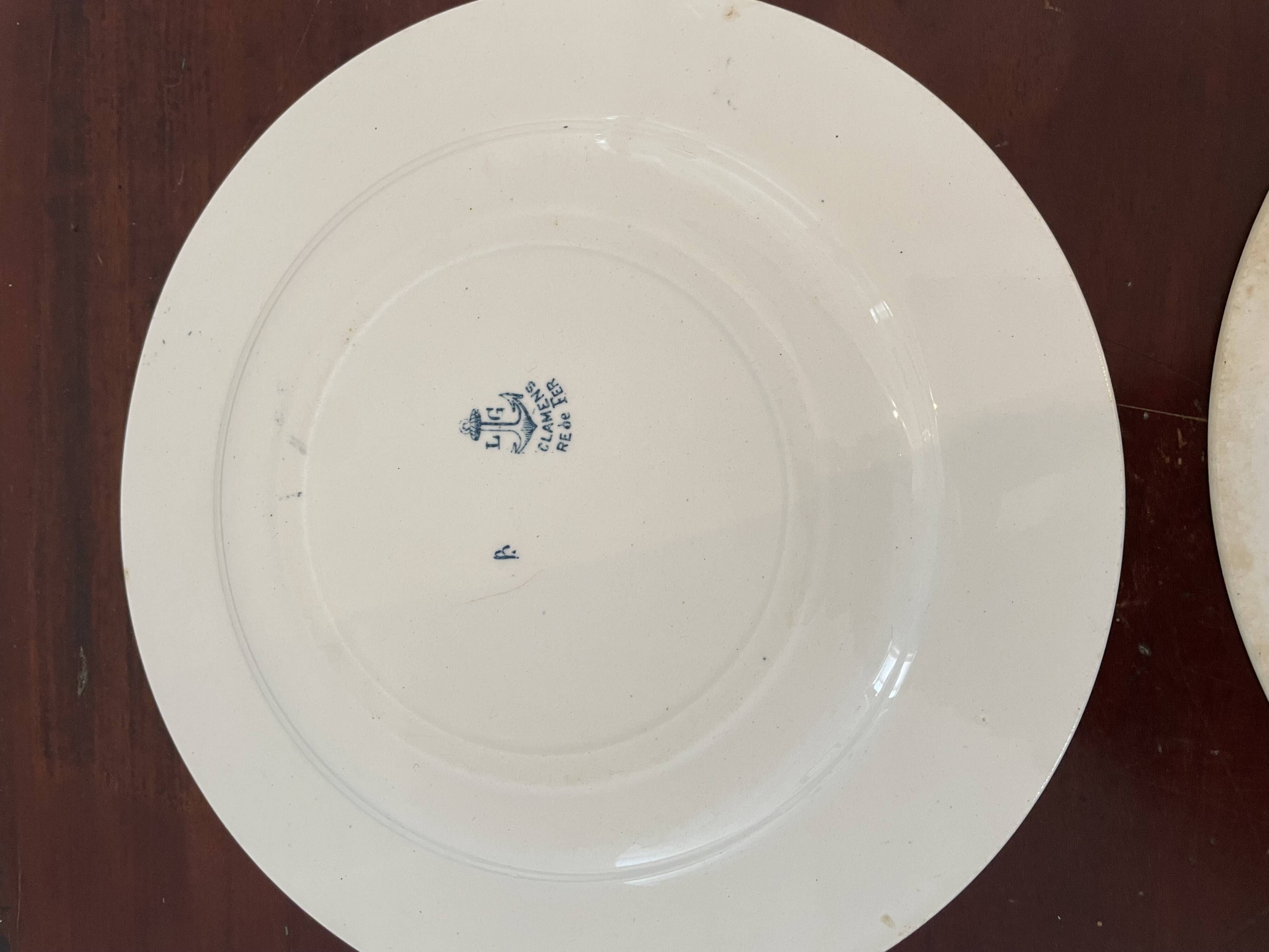 4 Clairefontaine ironstone flat plates, Cyclamens model