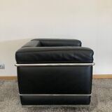 Fauteuil lc2 le corbusier en cuir noir