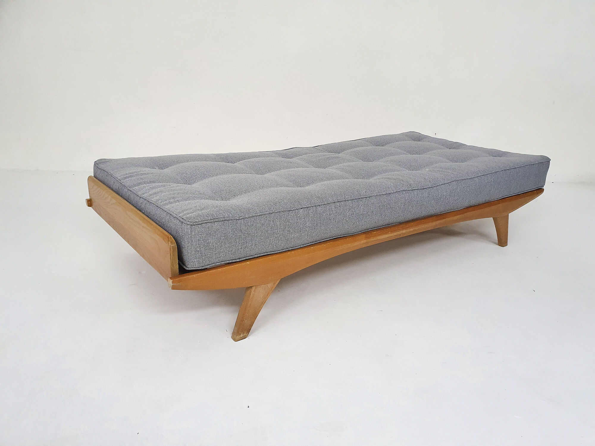 Ashwood daybed by Holma, Switzerland 1950's