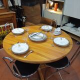 Extendable table