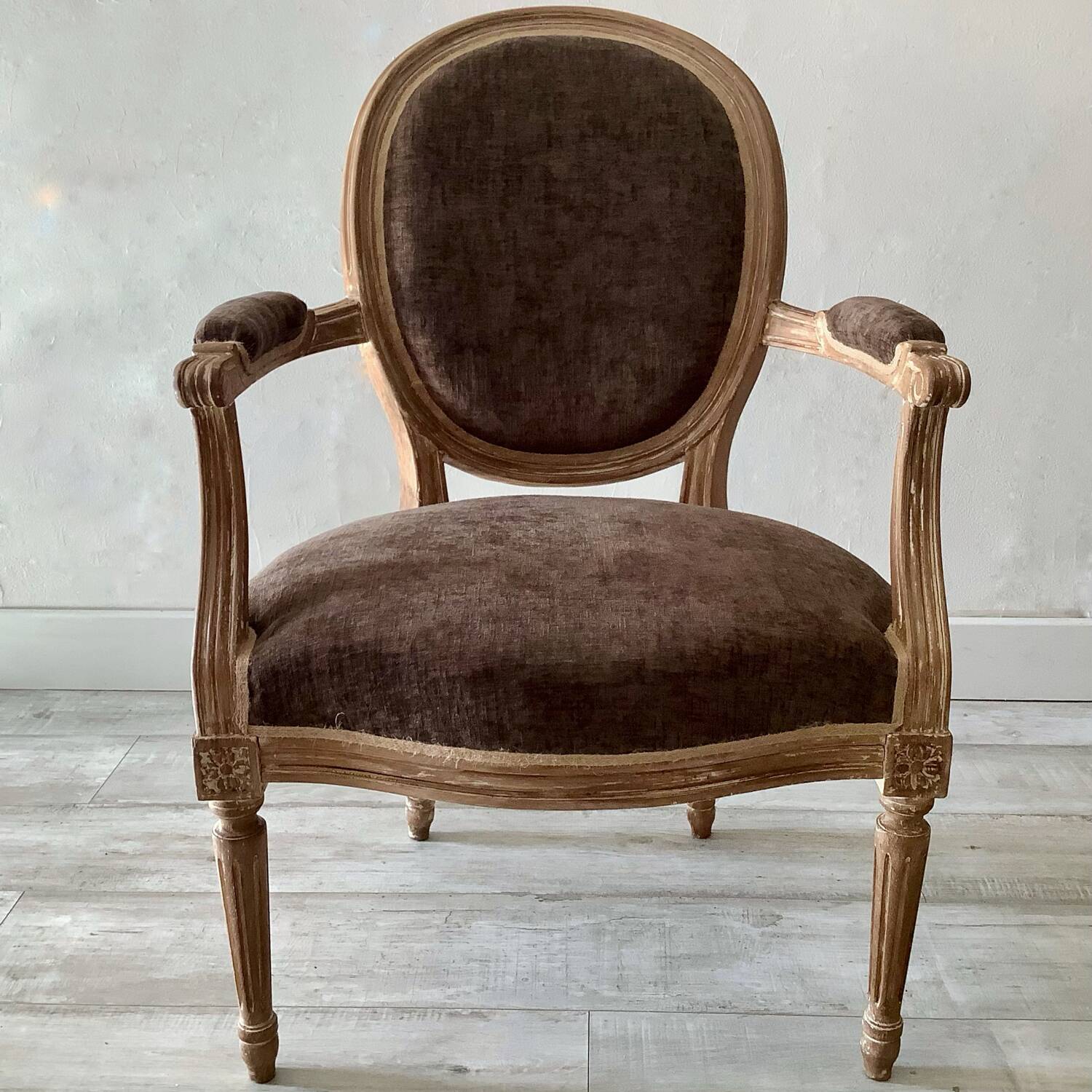 Louis XVI armchair with medallion back