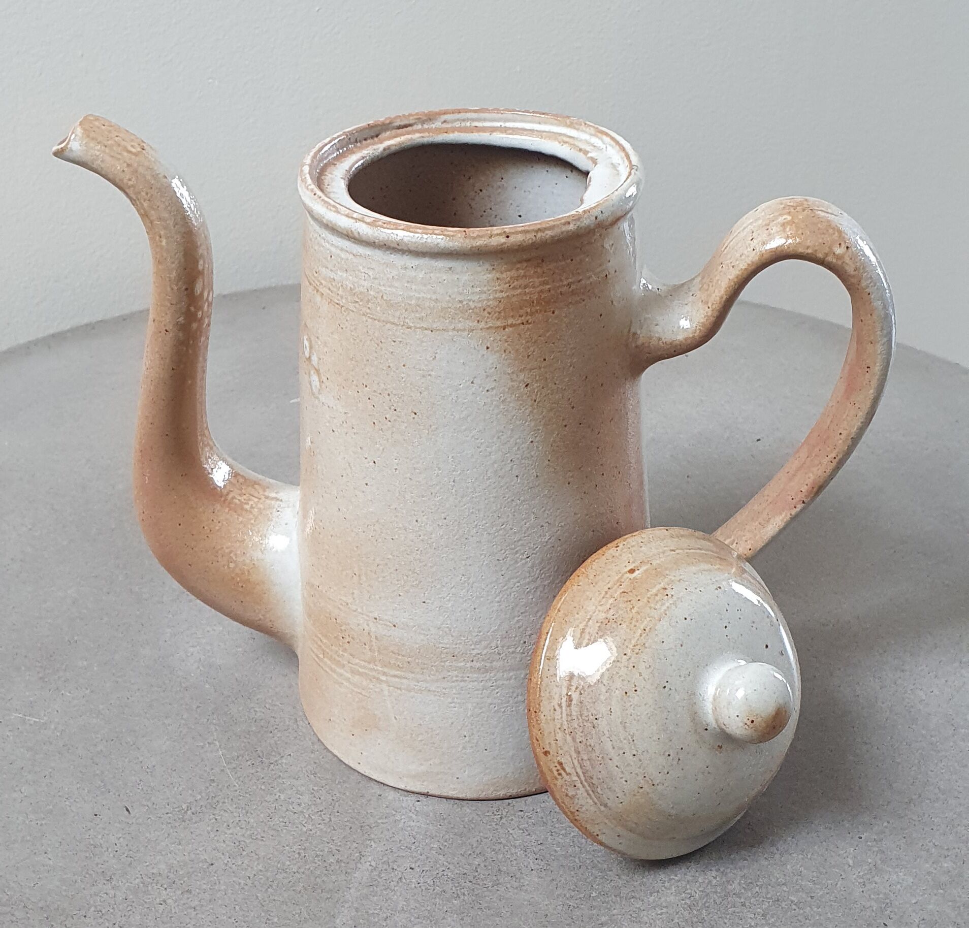 Stoneware coffee pot