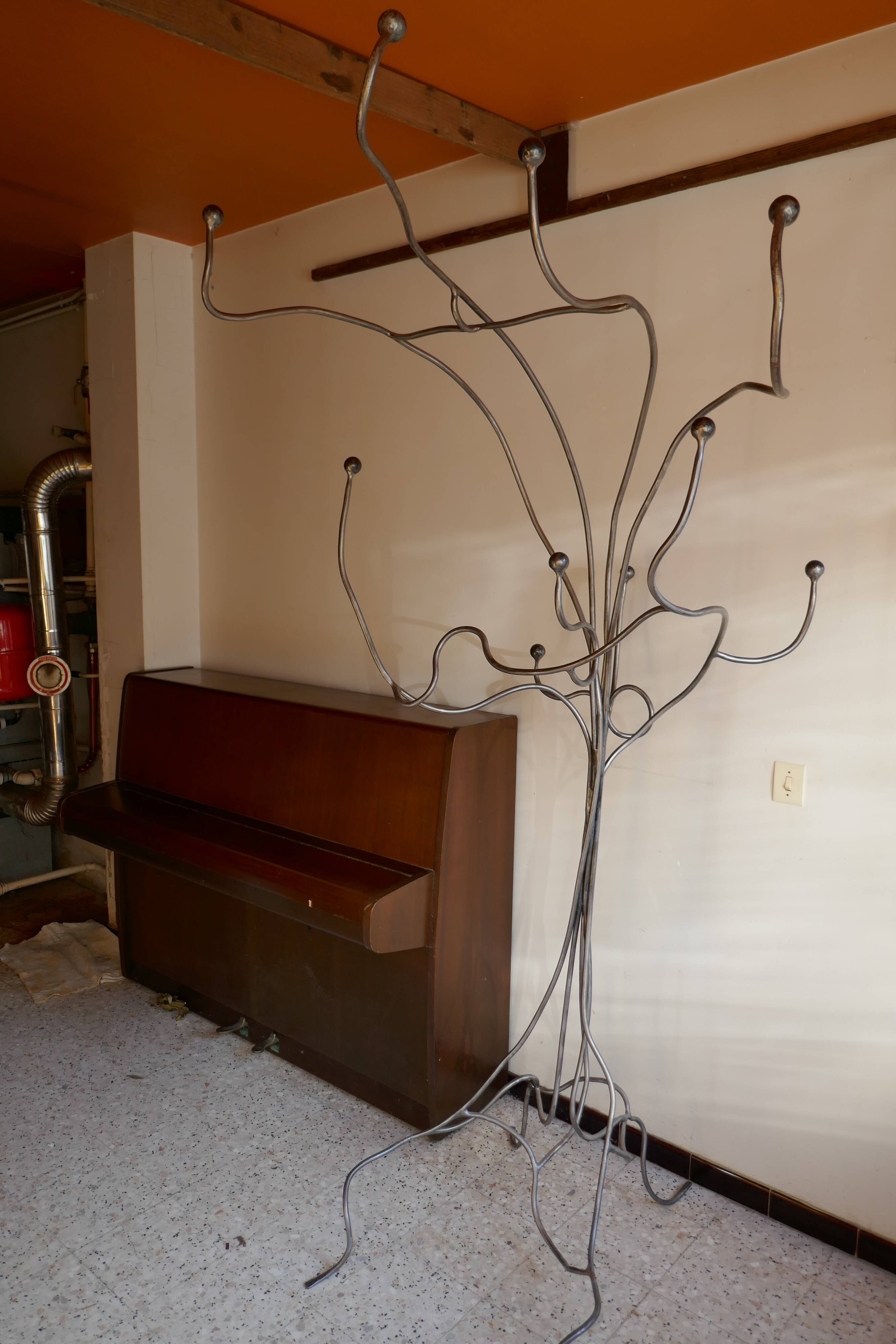 Coat and hat rack design – Unique piece by a blacksmith artisan
