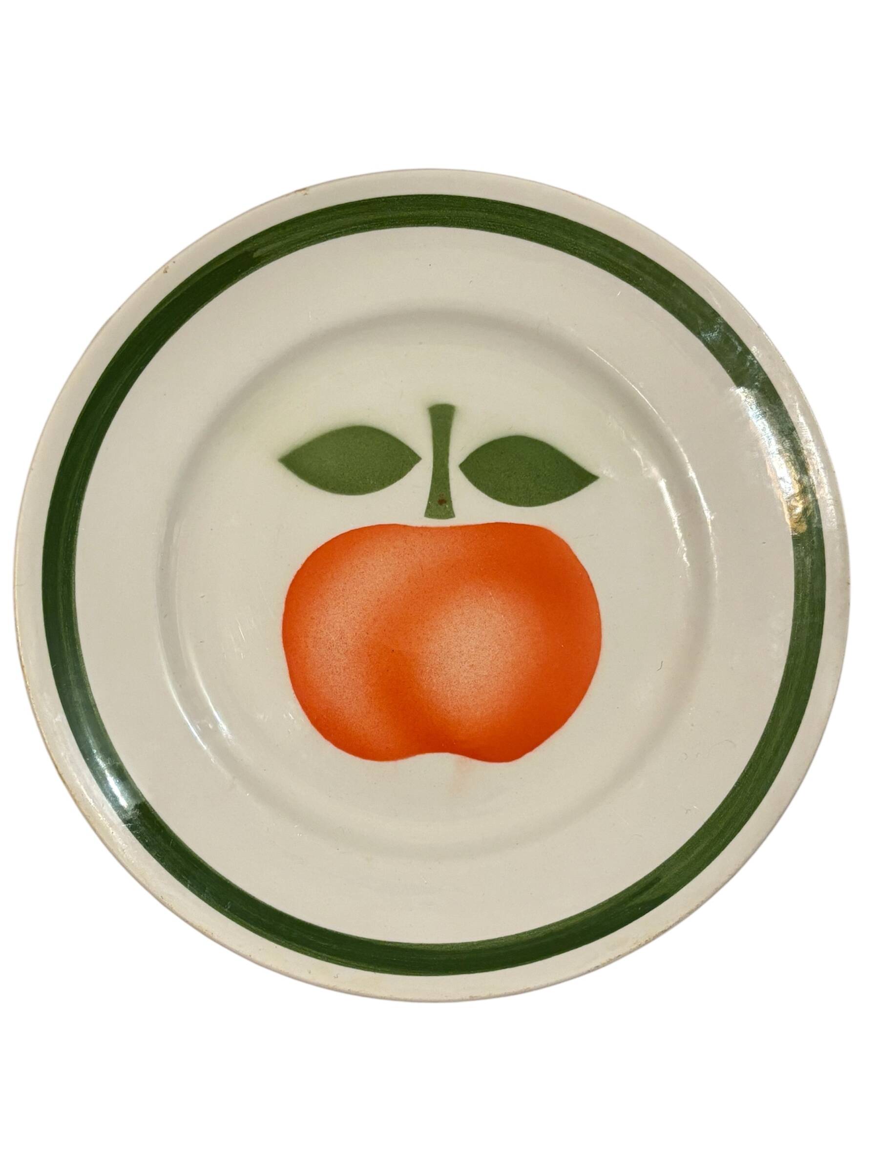 Vintage plate "Apple" - Moulin des Loups Orchies Manufacture