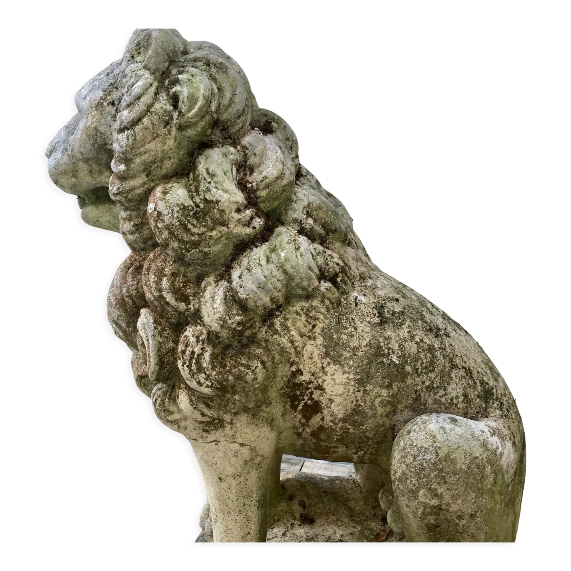 Fountain statue Lion stone reconstituted